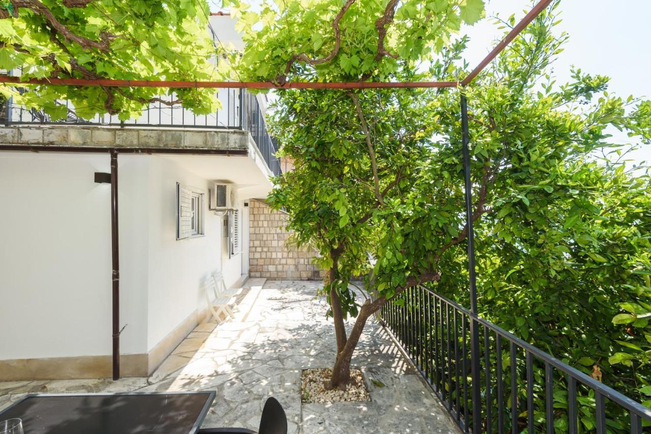 Apartament Family House Grey Duboka Zewnętrze zdjęcie