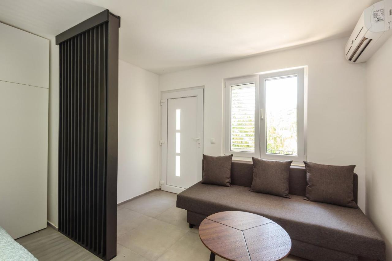 Apartament Family House Grey Duboka Zewnętrze zdjęcie