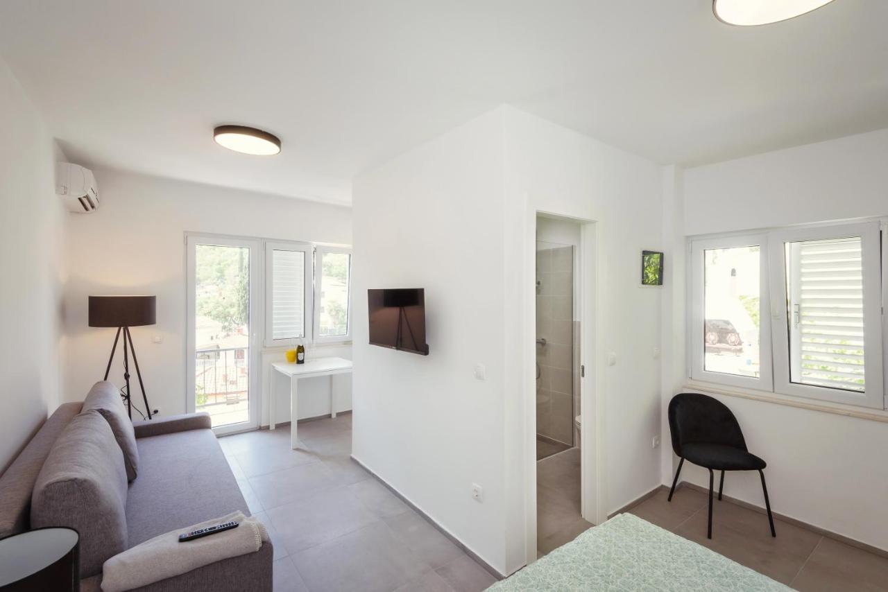 Apartament Family House Grey Duboka Zewnętrze zdjęcie