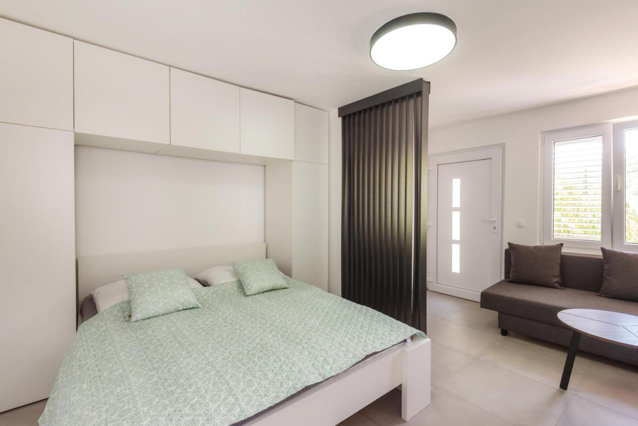 Apartament Family House Grey Duboka Zewnętrze zdjęcie